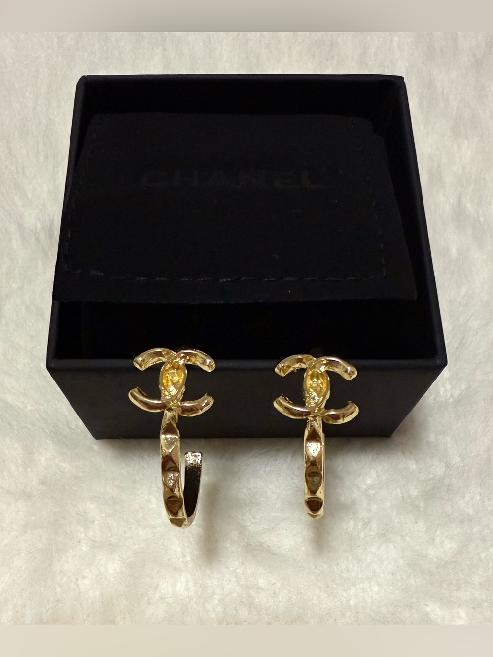 Luxury CC Initial Gold-tone Fashionable Earrings